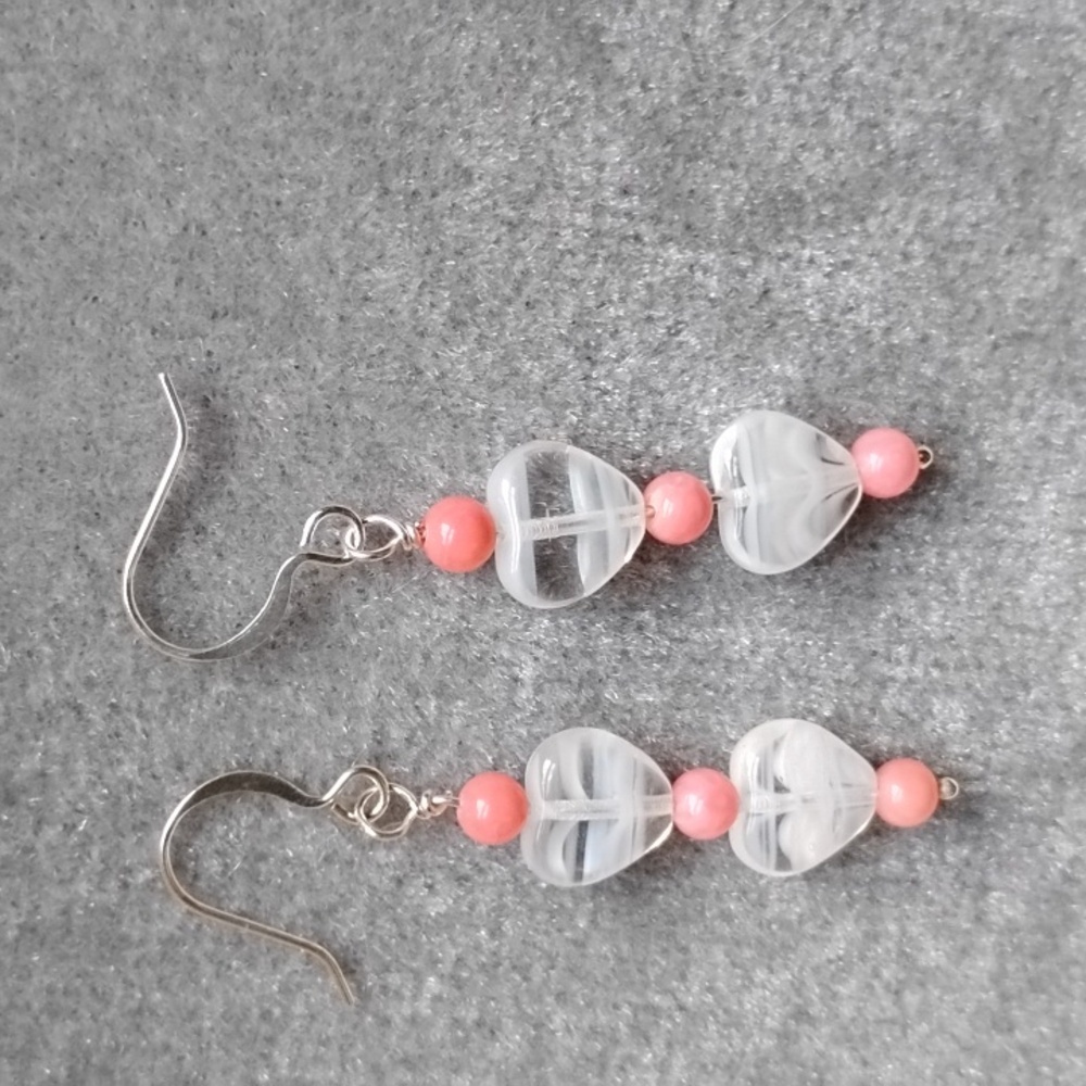🩷HAND CRAFTED CZECH GLASS HEARTS AND BAMBOO CORAL EARRINGS🩷 - Picture 3 of 4